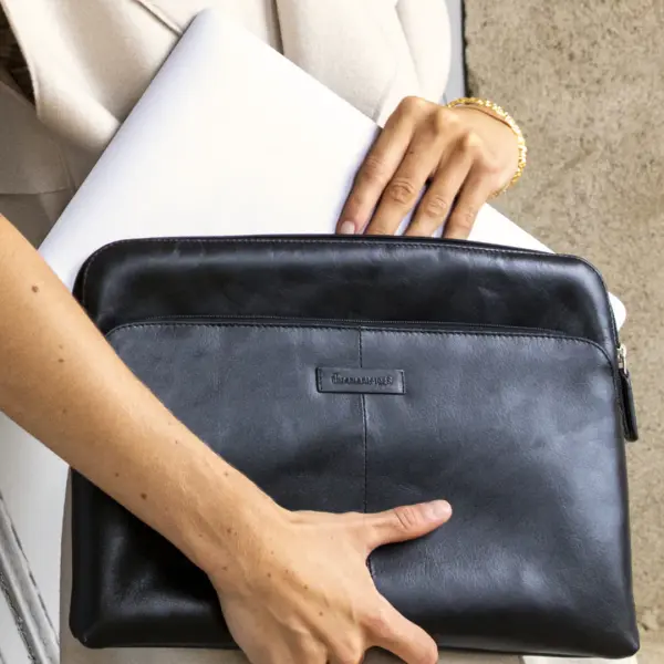 SKAGEN PRO PLUS - BLACK